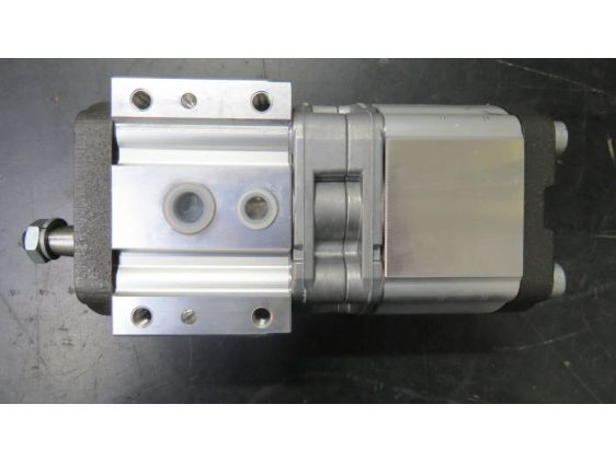 PUMPA HIDRAULIKE MF3000 ORIGINAL BOSCH 